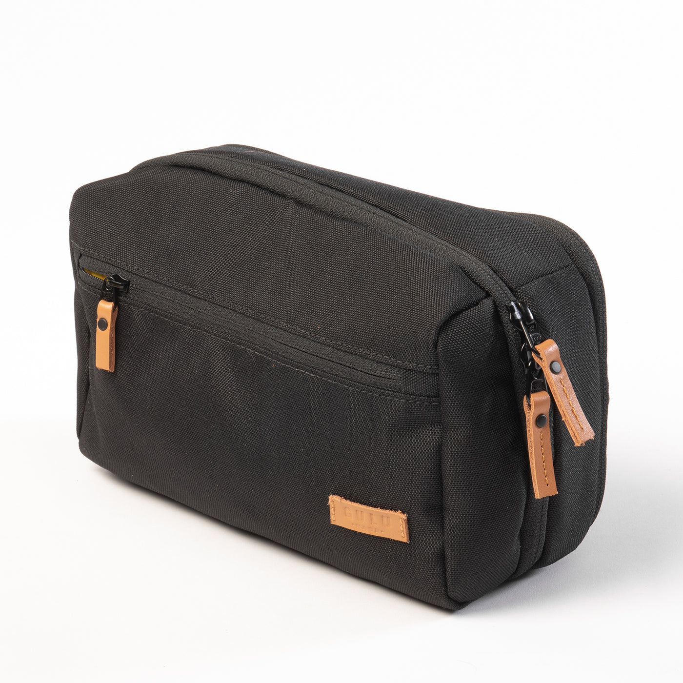 #color_black-w-natural-leather#size_large