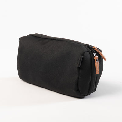 #color_black-w-natural-leather#size_medium