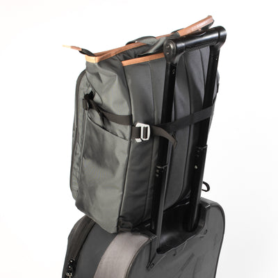 #color_grey-w-natural-leather