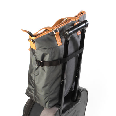 #color_grey-w-natural-leather
